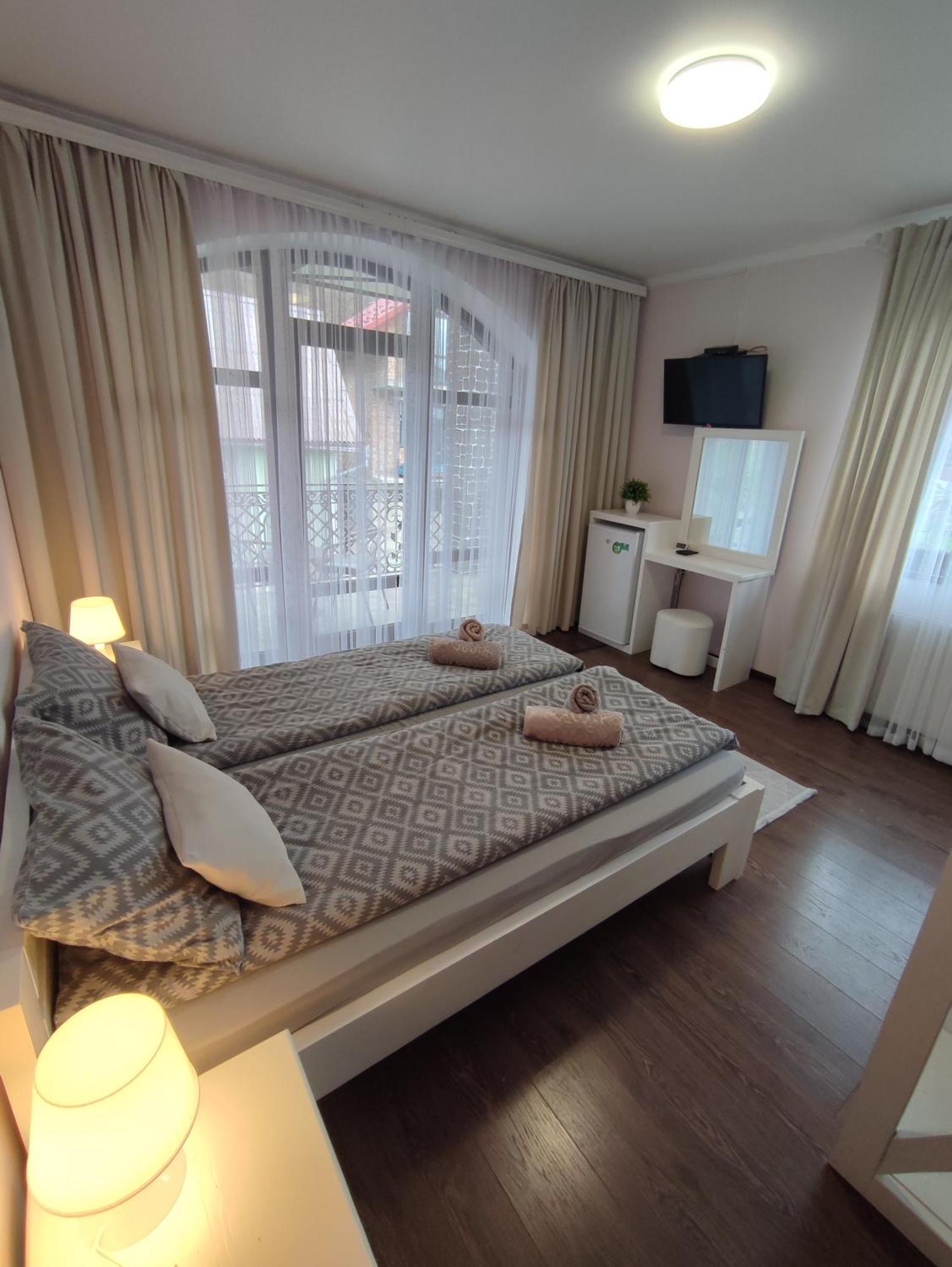 Карпатська Вершина Hotel Jaremtsje Buitenkant foto